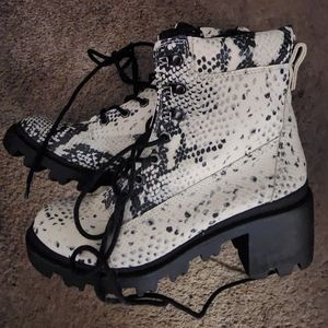 Steve Madden Snakeskin booties
